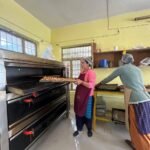 पौड़ी की महिलाओं की बेकरी यूनिट, पहाड़ी अनाज से बने उत्पाद विदेशों तक पहुंचे