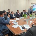 पॉड टैक्सी और मसूरी-नैनीताल रोपवे परियोजनाओं की फिजिबिलिटी अध्ययन को लेकर समीक्षा बैठक